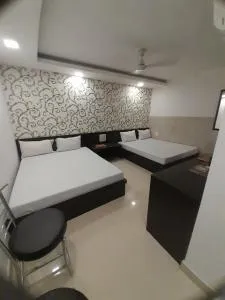 Hotel Shree - Darbi