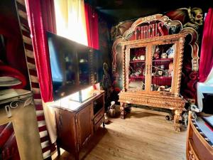 Le Cirque Ensorcelé - Le Studio Maudit & Cosy