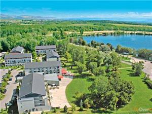 Appartements Wonderful La Villa du Lac - One Bedroom, 4 people : photos des chambres