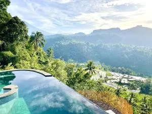 3 Bdr - Luxury Cliffside Bamboo Villa - Klungkung