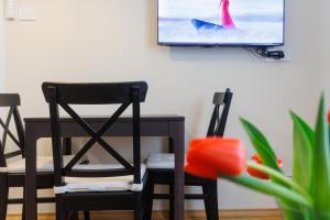 Black & White Apartment