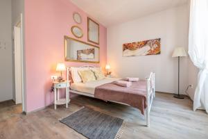 Old city Romantic studios 4 with FREE private parking