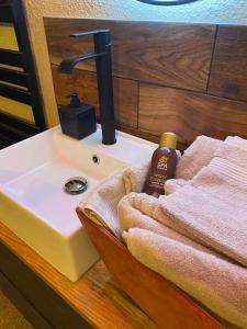 BEAUTIFUL LIFE BED and SPA