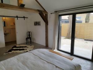 Lodges Le Vieux Prunier : Studio Lit King-Size Deluxe