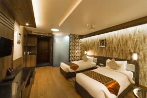 Costa Riviera Hotel