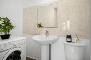 Hanger Lane Hububb Stay