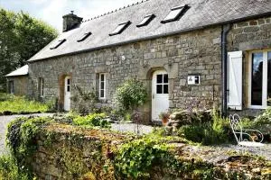 Relax with art and nature - Laniscat