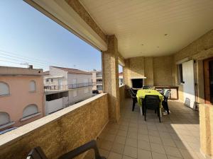 Maisons de vacances Maison Valras-Plage, 4 pieces, 8 personnes - FR-1-701-49 : photos des chambres