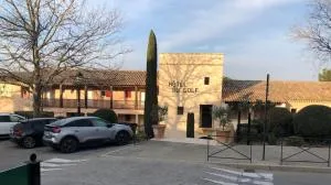 La Terrasse sur le Golf de Pont Royal - міст Руаяль