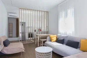 Cosy Malia Maisonette - Goníai