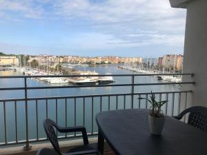 Appartements GRUISSAN Vue imprenable : photos des chambres