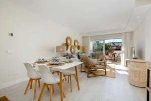 New & Beautiful Apt walk to the beach - RDR251