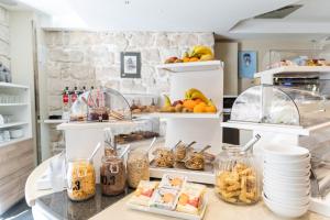 El Homs Palace Hotel