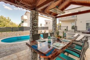 Villa Hlapa-new modern villa near beach - by TRAVELER tourist agency Krk 