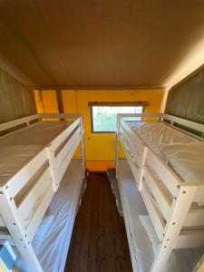 Tentes de luxe Camping la Kahute, tente lodge au coeur de la foret : photos des chambres