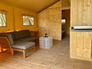 Tentes de luxe Camping la Kahute - Tente lodge au coeur de la foret : Tente