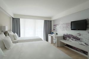 Double or Twin Room with Balcony room in Hotel Osejava