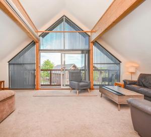 3 bed Lodge with EV point