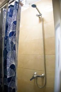 Triple Room with Shared Bathroom room in Sungate ONE