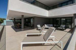 Amazing 4 bedroom Apt with pools + gym - RDR269