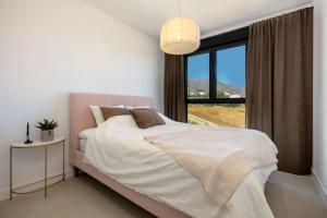 Amazing 4 bedroom Apt with pools + gym - RDR269