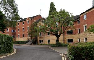 Cosy Chic Ensuite Bedrooms at Queens Hospital Close near Birmingham City Centre