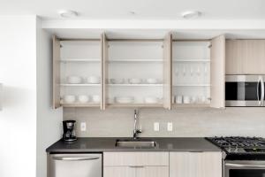 Belltown Studio w Parking Gym easy commute SEA-292