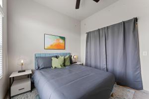 Spacious 2BR King Bed Suites Close to Downtown and Airport