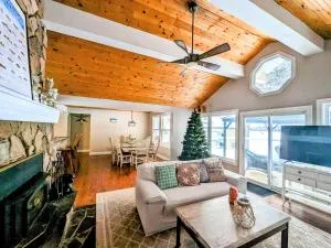 Cozy Escape, Kawarthas Cottage With Sauna - Apsley
