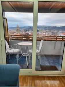 Estudio con vistas a la ciudad