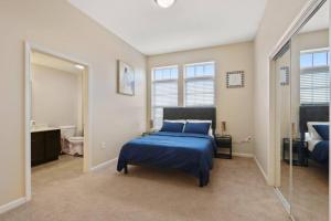 Downtown INDY private bedroom - Shared