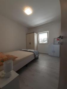 APARTMAN DOKOZA - MARINA IV 