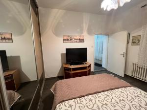 Hardys Apartment
