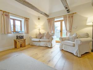 Old Root House, Lavant