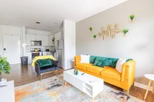 Modern Upscale 1BR Fountain Square - Greenfield