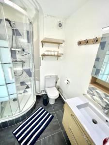 Appartements Grand appartement neuf F5 100m2 avec balcon : photos des chambres