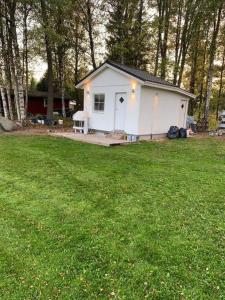 Trevlig stuga med uteplats