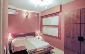 Maisons de vacances Awesome Home In Rayol-Canadel-Sur-Mer : photos des chambres