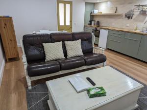 Twodogfolly at Creeklands