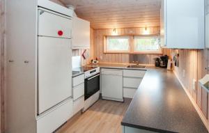 2 Bedroom Lovely Home In Samsø