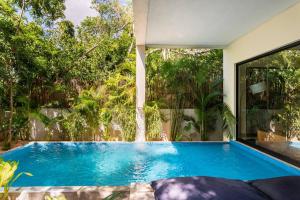 Luxurious Villa at exclusive gated community La Privada Aldea Zama, 5 Bedroom Private Pool & Concierge Service