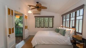 Mango Treehouse, Mango Parkway, Nelly Bay