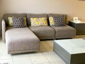 Moderno condo de 1 rec con alberca 5 mins a playa 103b