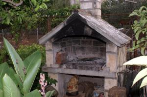 Apartments with parking space Supetar, Brac - 2856