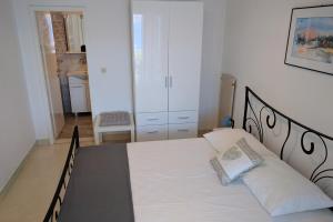 Apartments by the sea Kneza, Korcula - 20892