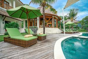 Villa Ravenala, Sumptuous 5BR Luxury Villa 10min away from Lovina in the North of Bali