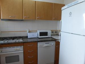 Ático con Terraza y Aire Acondicionado, Cerca de la Playa - ES-228-27