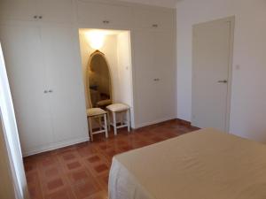 Casa amplia con piscina y parking en Llançà - ES-228-39