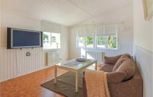 Awesome Home In Tösse With Kitchen