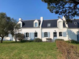Maisons de vacances Belle maison a 600m de la mer, jardin, terrasse et tout confort a Bangor - FR-1-418-228 : photos des chambres
